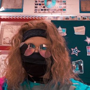 Meet your Posher, Megan